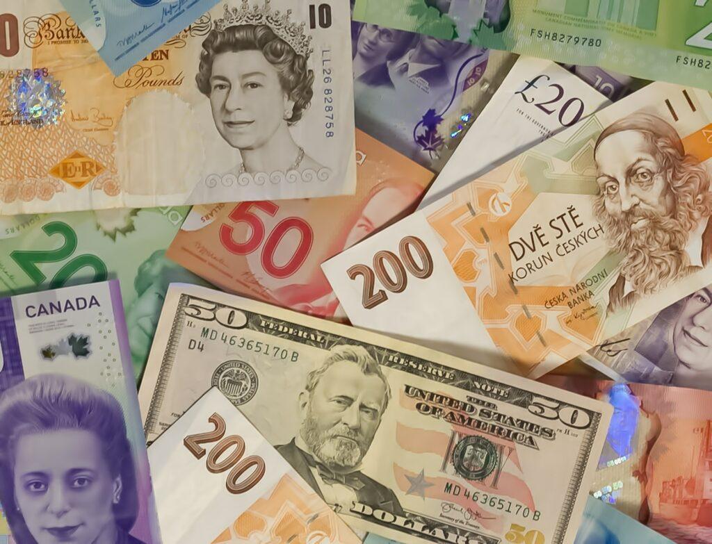 أسعار العملات 12 فبراير 2024 أمام الجنيه 